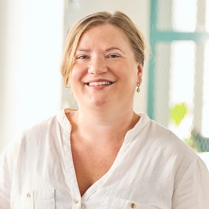 Dina Barbis